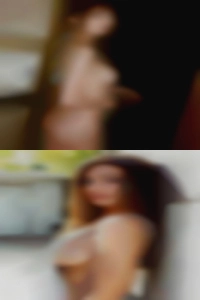 Hot curvy NSA sex naked woman.